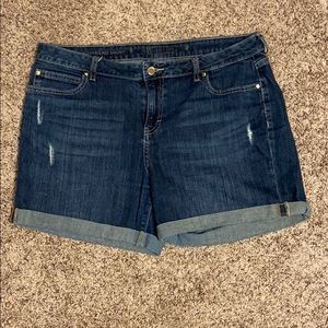 Ladies jean shorts
